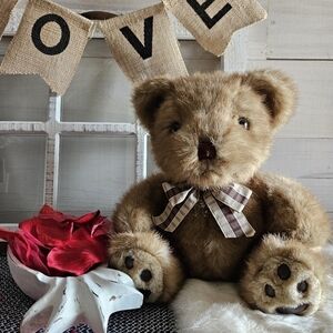 Russ Berrie Plush Picadilly Bear Caress Soft Pets 8" Sitting Vintage Animal 7681